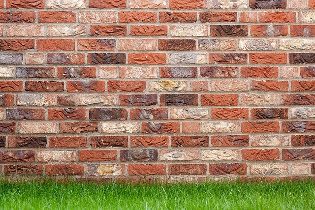 brick-wall-1747314_640